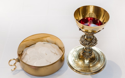 AVERY DULLES ON 'A EUCHARISTIC CHURCH'