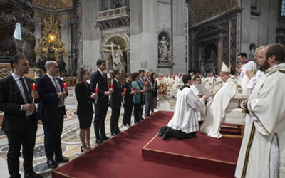 FROM LIVED HISTORY TO LIVING LEGACY: VATICAN II AT SIXTY 