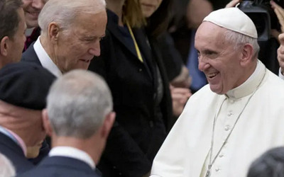 POTUS AND POPE ARE AT ODDS, BUT IT’S NOT THE FIGHT CONSERVATIVES WANTED